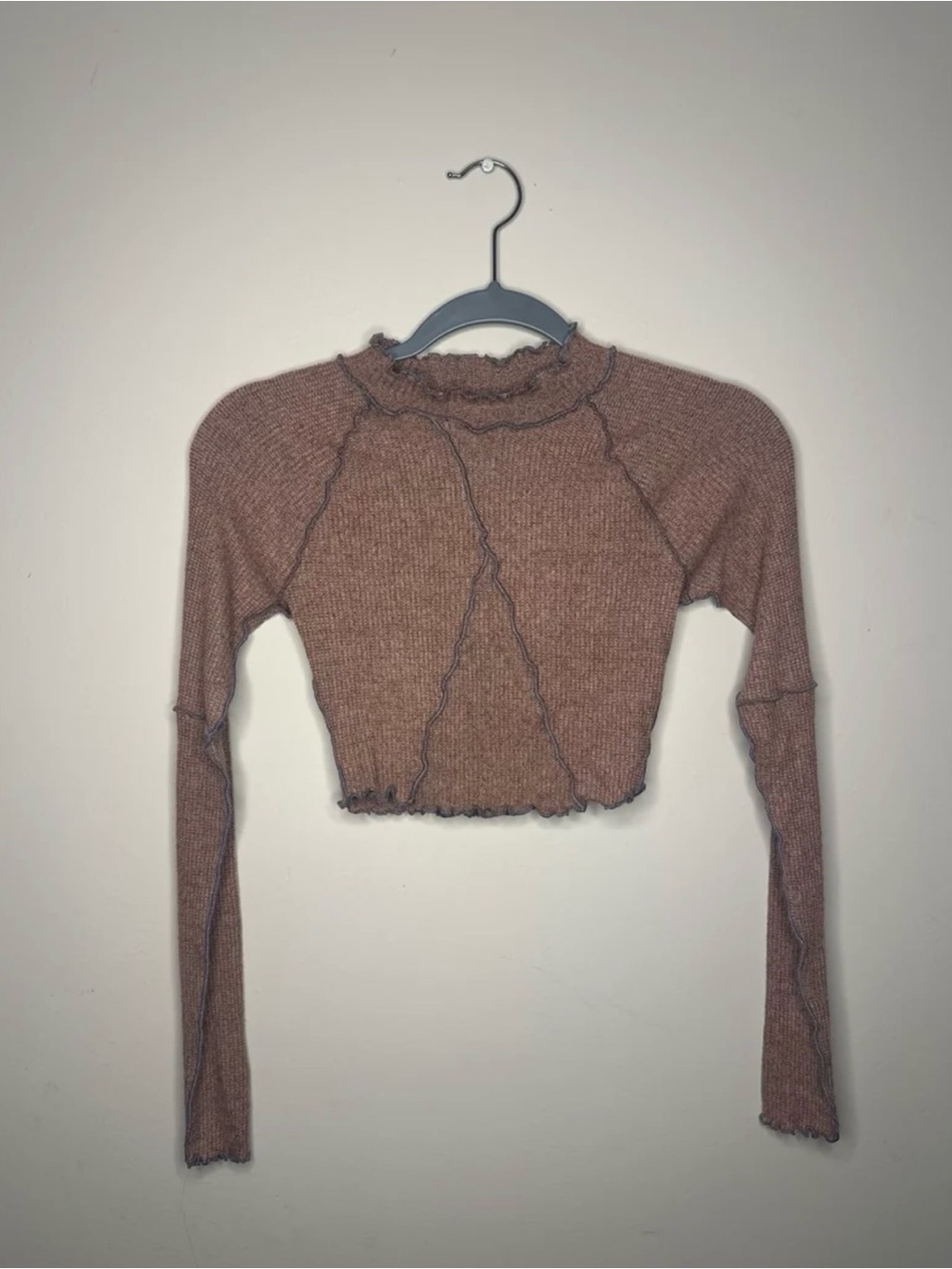 RSQ Mauve Ribbed Lettuce-Edge Cropped Long-Sleeve Top